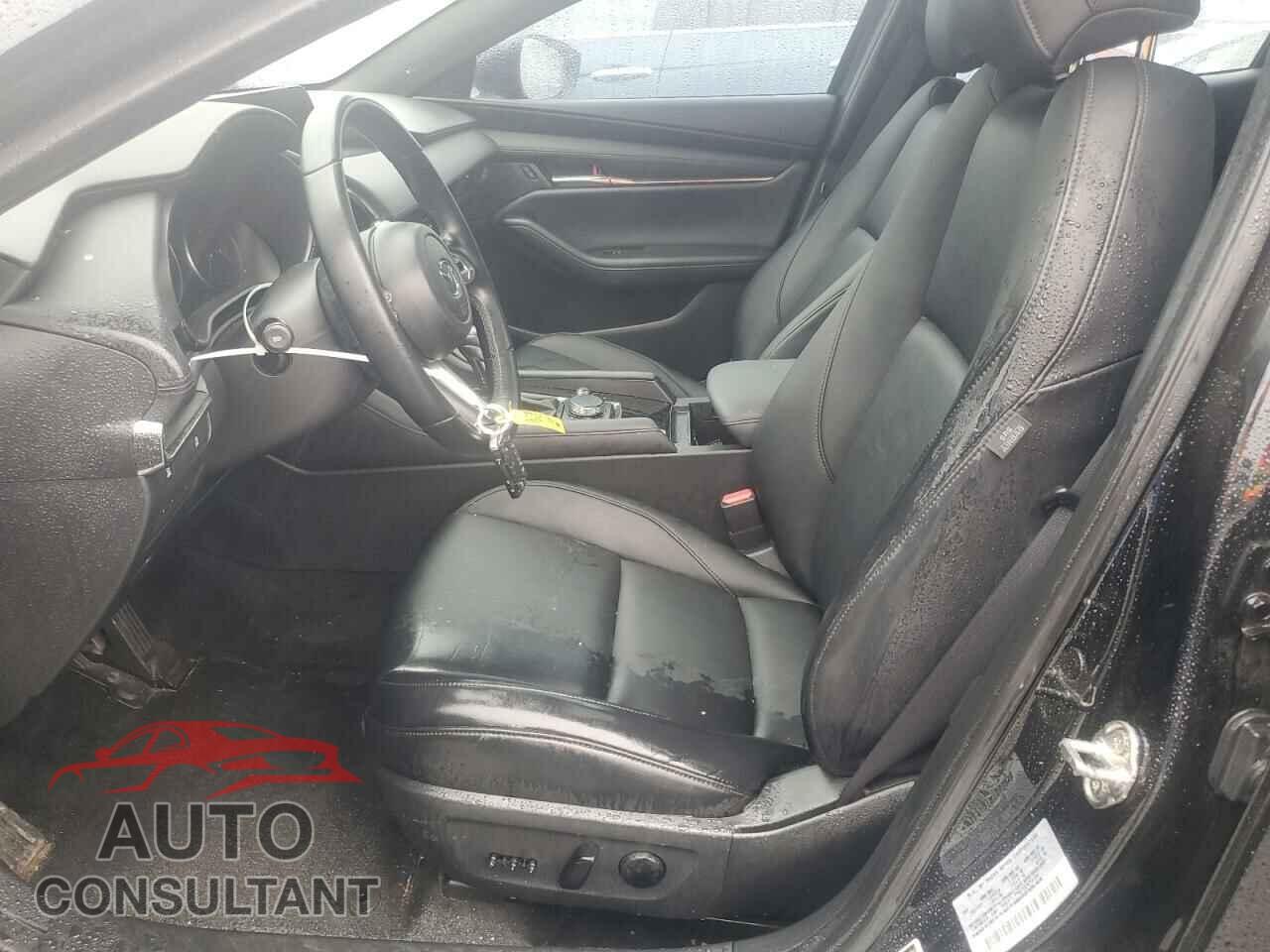 MAZDA 3 2021 - JM1BPBLL2M1348842