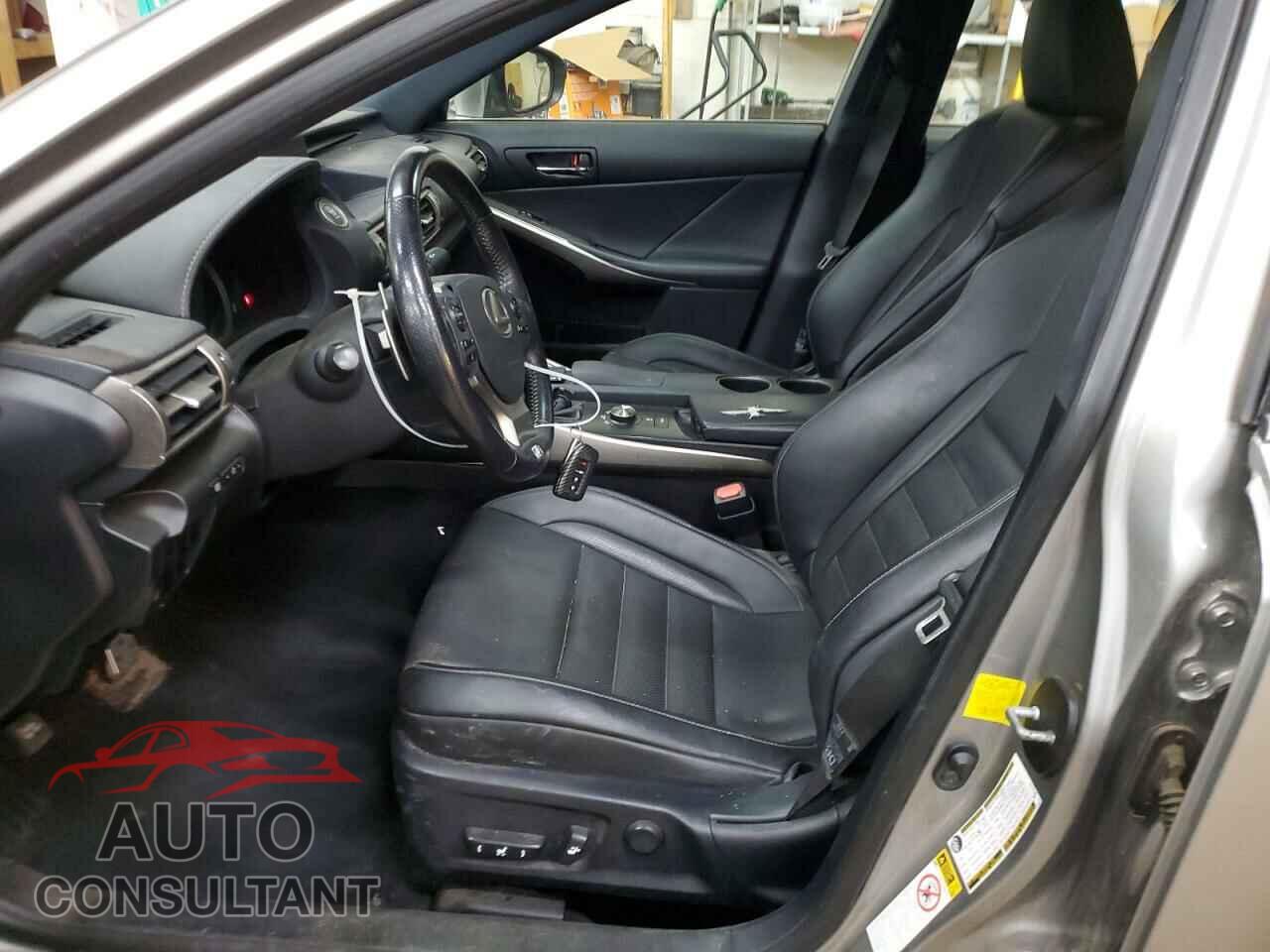 LEXUS IS 2015 - JTHCF1D23F5019696