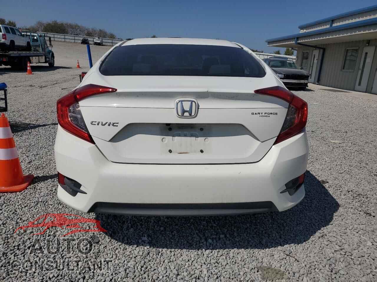 HONDA CIVIC 2017 - 19XFC2F57HE012410