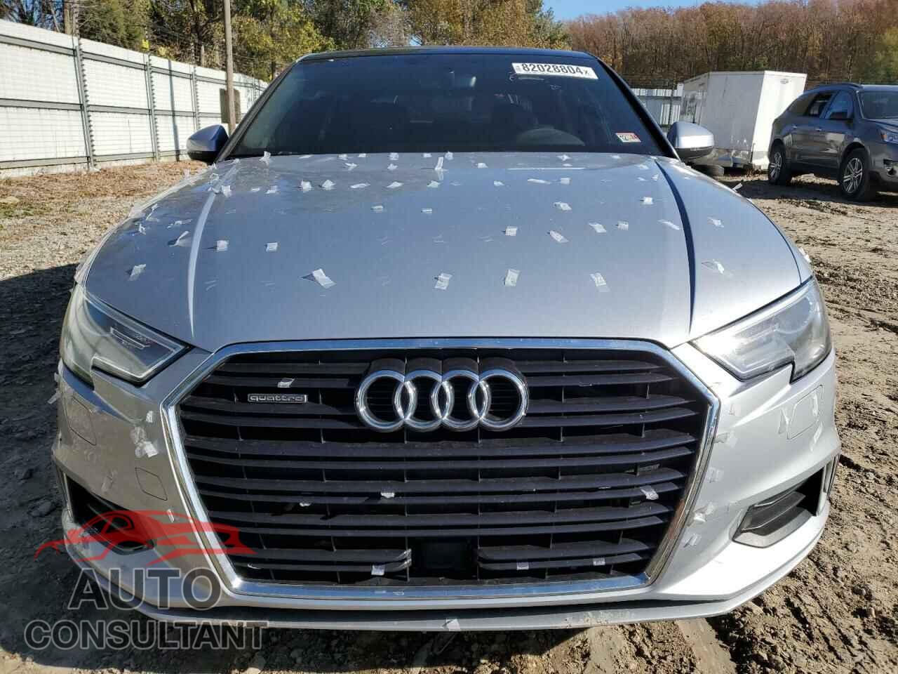 AUDI A3 2019 - WAUBEGFF7KA089221