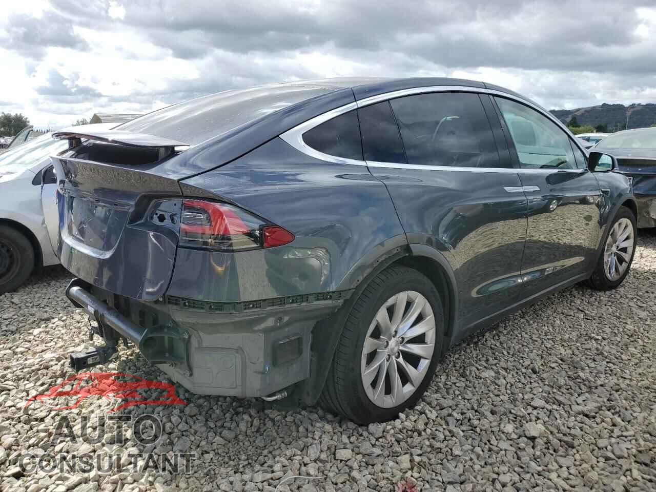 TESLA MODEL X 2016 - 5YJXCBE29GF022702