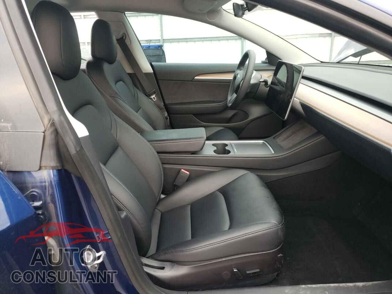 TESLA MODEL 3 2022 - 5YJ3E1EA5NF373100