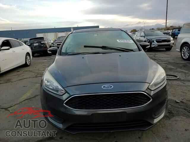 FORD FOCUS 2017 - 1FADP3F22HL328365