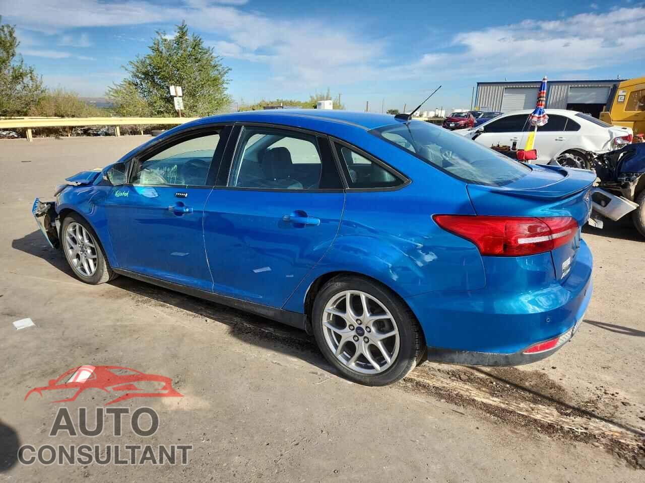 FORD FOCUS 2015 - 1FADP3F21FL278247