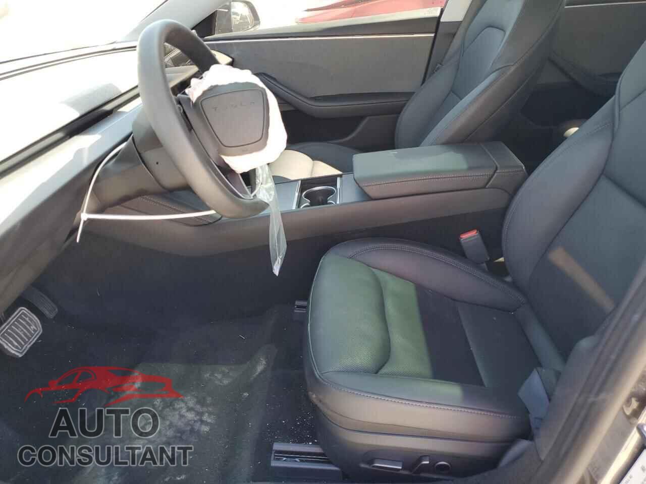 TESLA MODEL 3 2024 - 5YJ3E1EA5RF871416