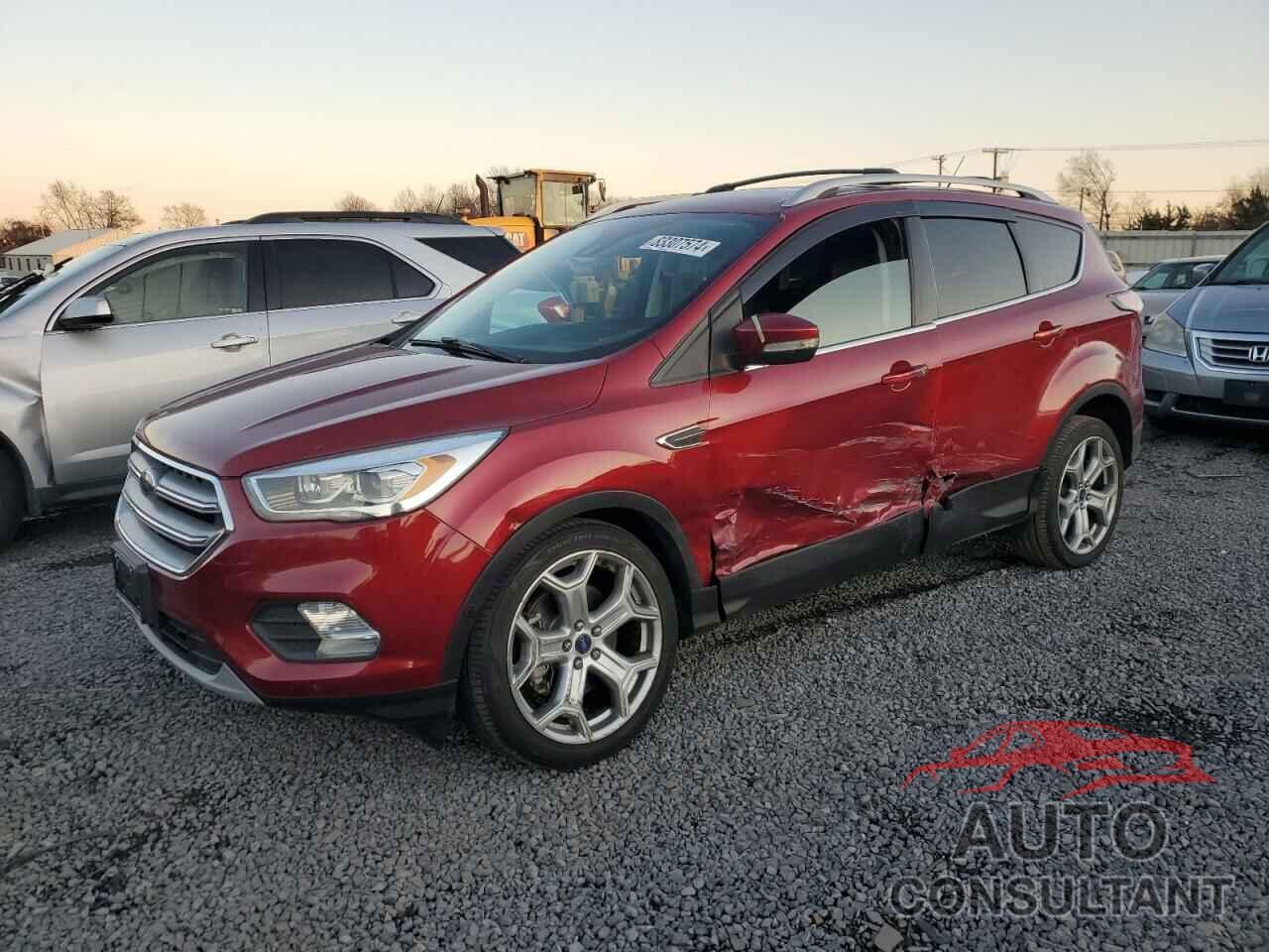 FORD ESCAPE 2017 - 1FMCU9J96HUA56494