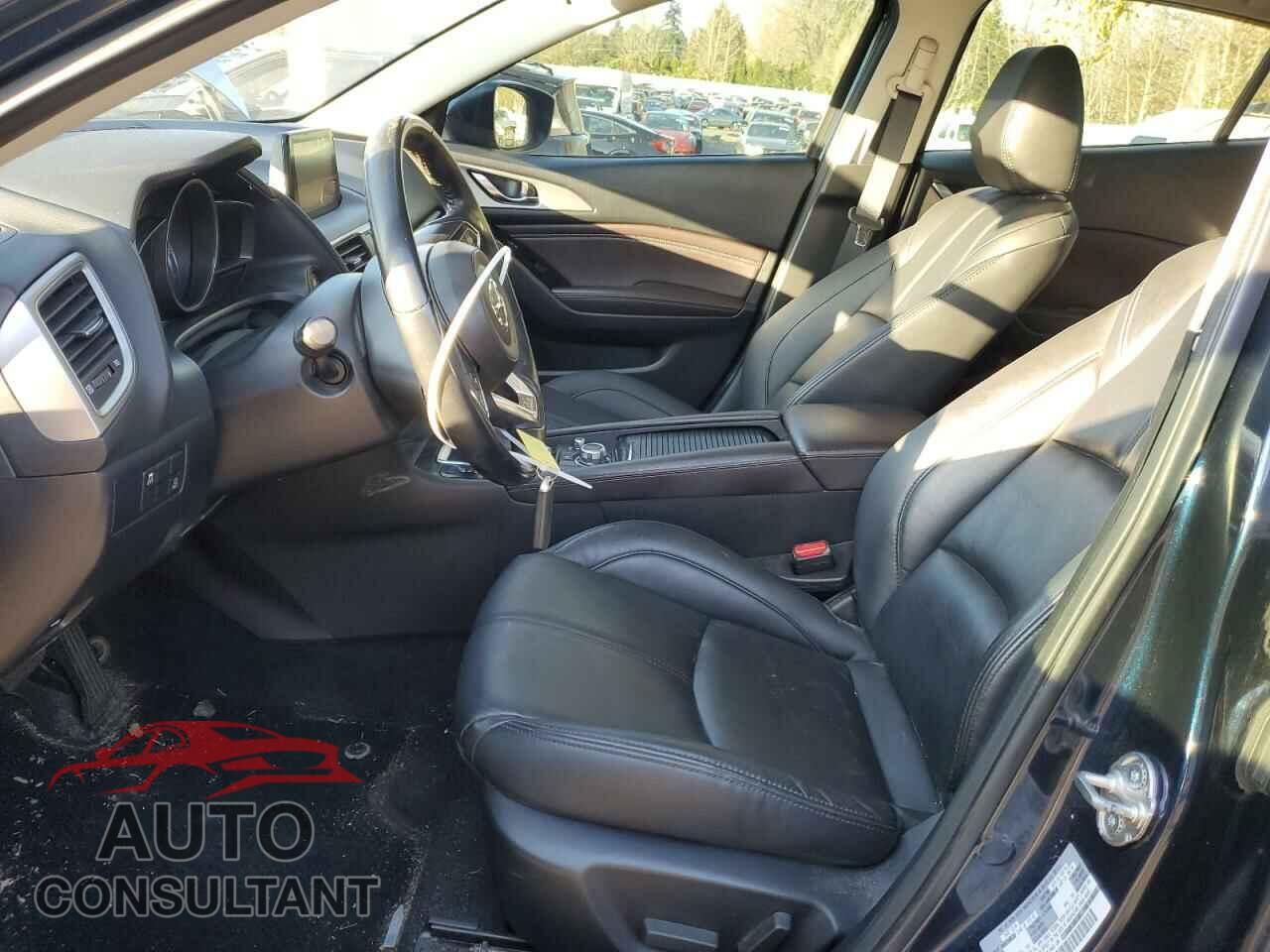 MAZDA 3 2017 - 3MZBN1V74HM118838