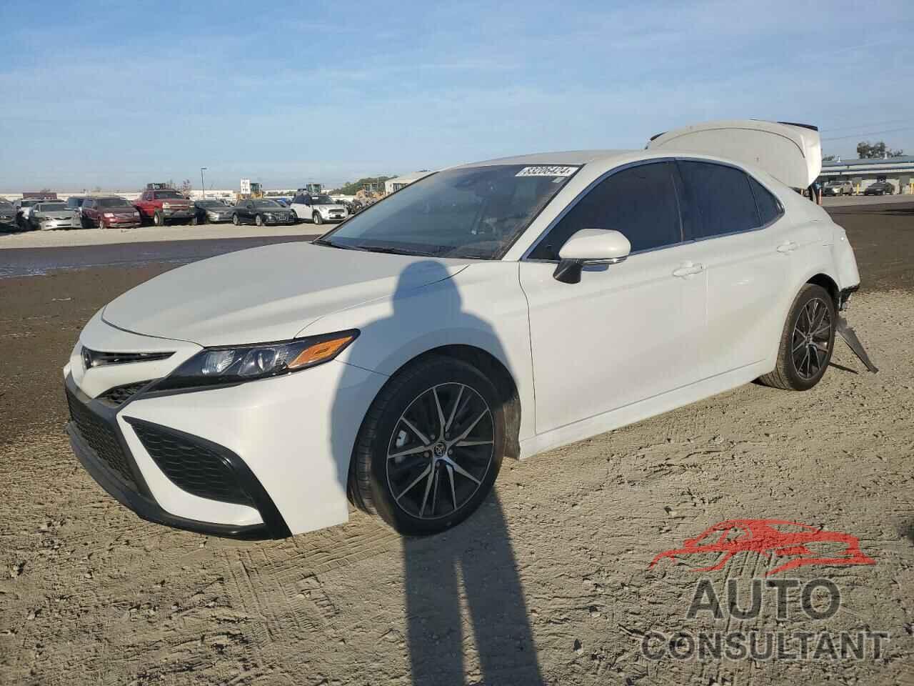 TOYOTA CAMRY 2022 - 4T1G11AK7NU076795