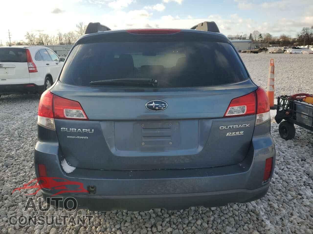 SUBARU OUTBACK 2013 - 4S4BRBAC2D3256448