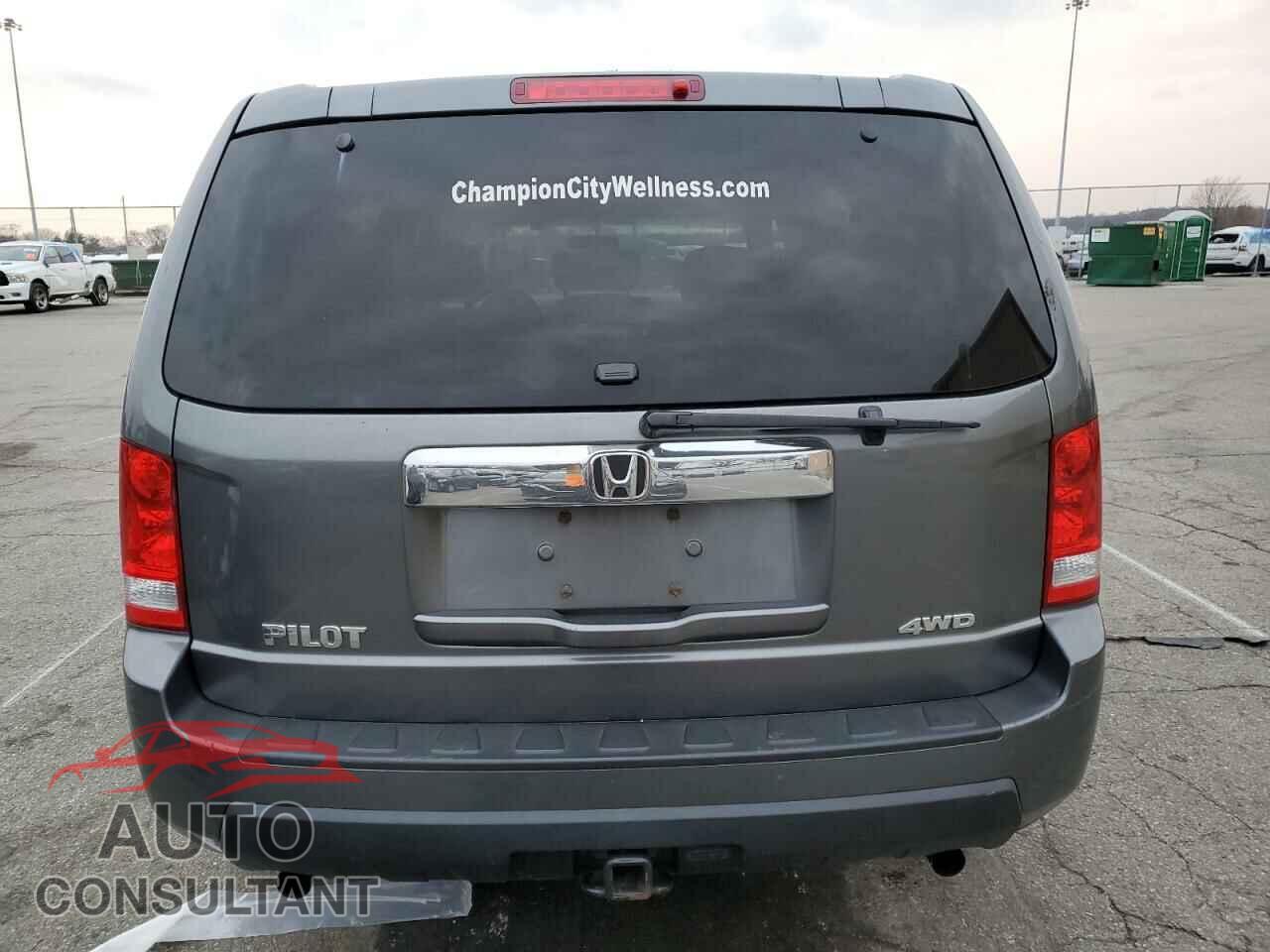 HONDA PILOT 2011 - 5FNYF4H27BB088452