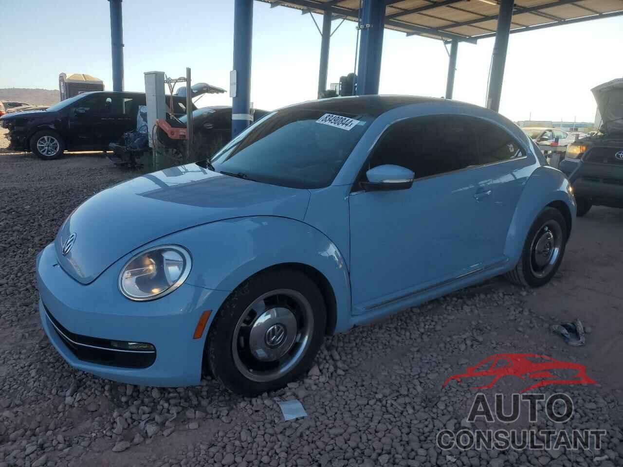 VOLKSWAGEN BEETLE 2013 - 3VWJL7AT5DM617326