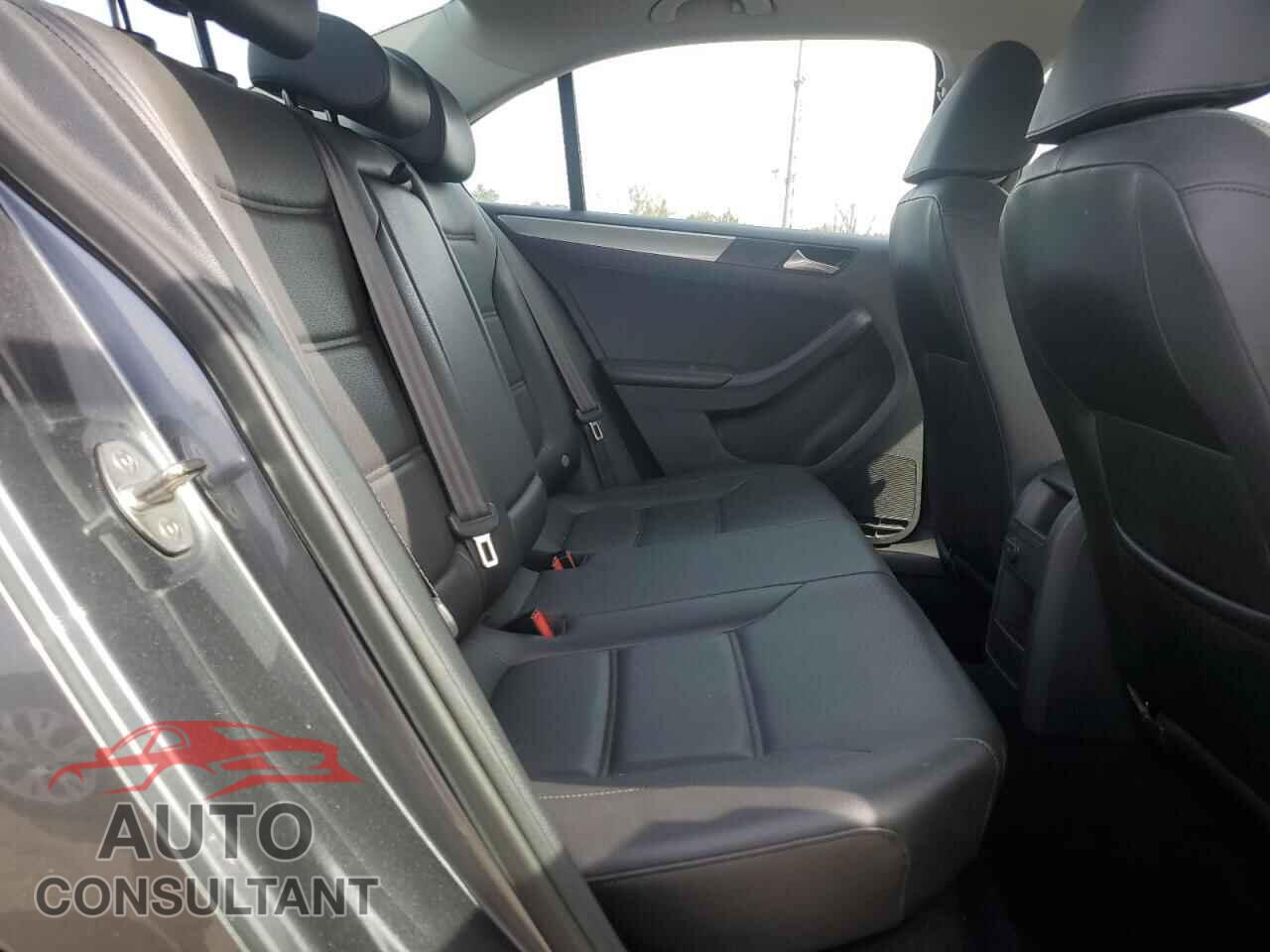 VOLKSWAGEN JETTA 2017 - 3VWDB7AJ3HM367377