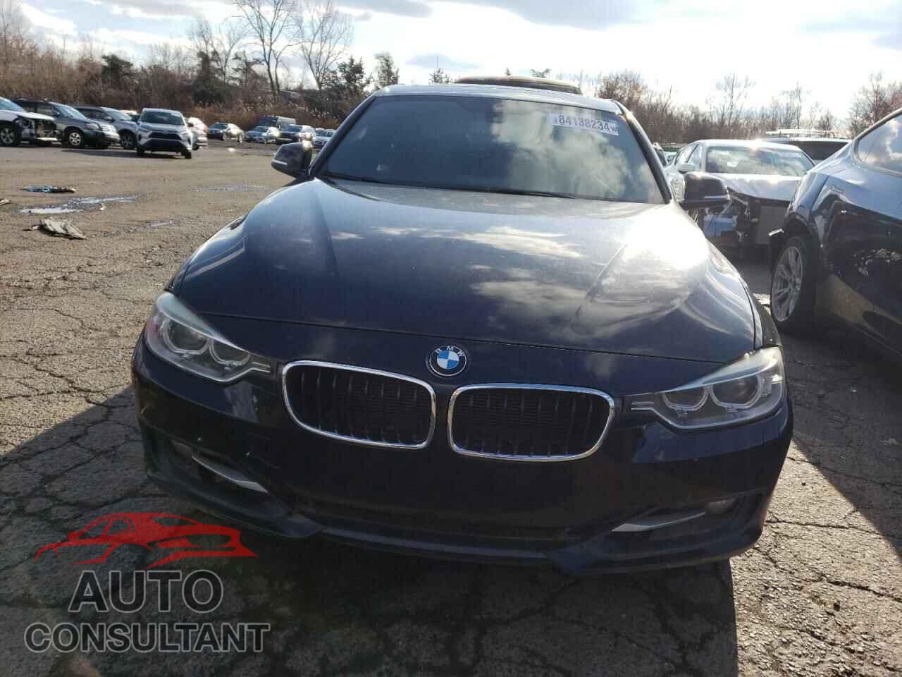 BMW 3 SERIES 2013 - WBA3B9G52DNR89972