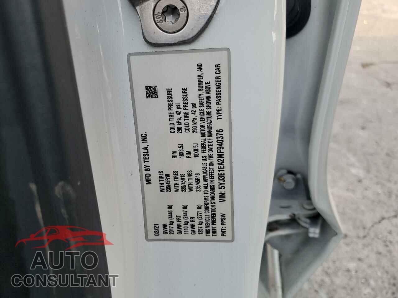 TESLA MODEL 3 2021 - 5YJ3E1EA2MF940376
