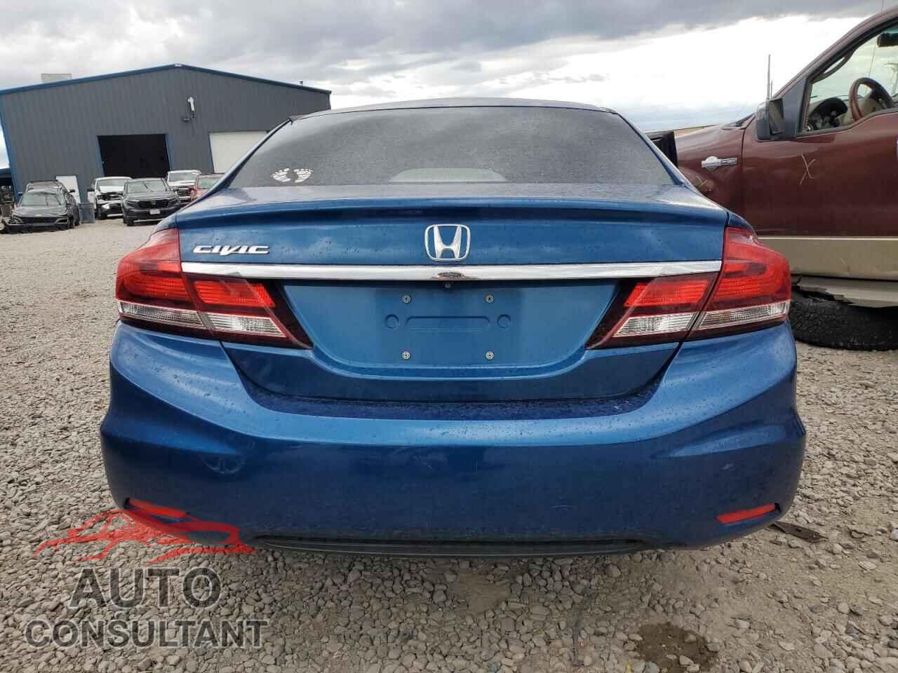 HONDA CIVIC 2013 - 2HGFB2F55DH587205