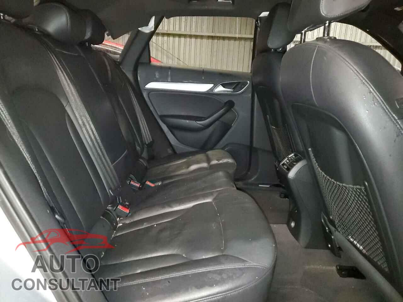 AUDI Q3 2016 - WA1BFCFS7GR014575