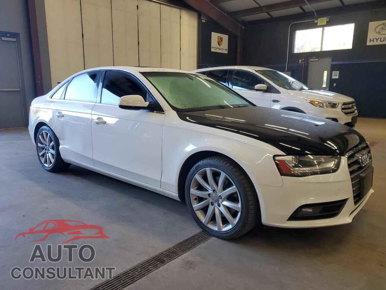 AUDI A4 2013 - WAUFFAFL1DN005228