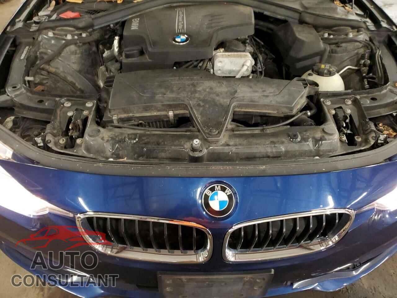 BMW 3 SERIES 2016 - WBA8E3G51GNU02157