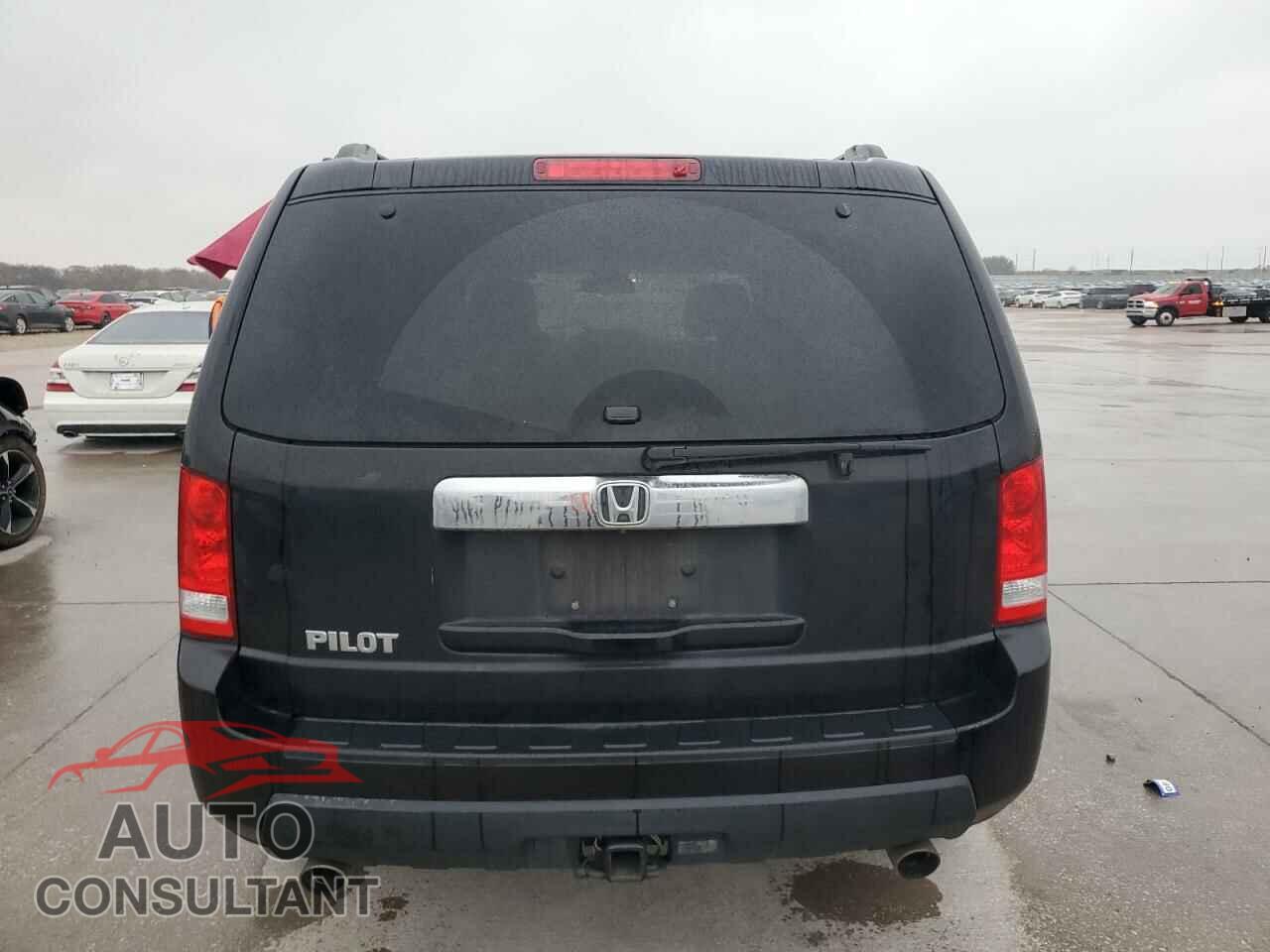 HONDA PILOT 2011 - 5FNYF3H78BB019095
