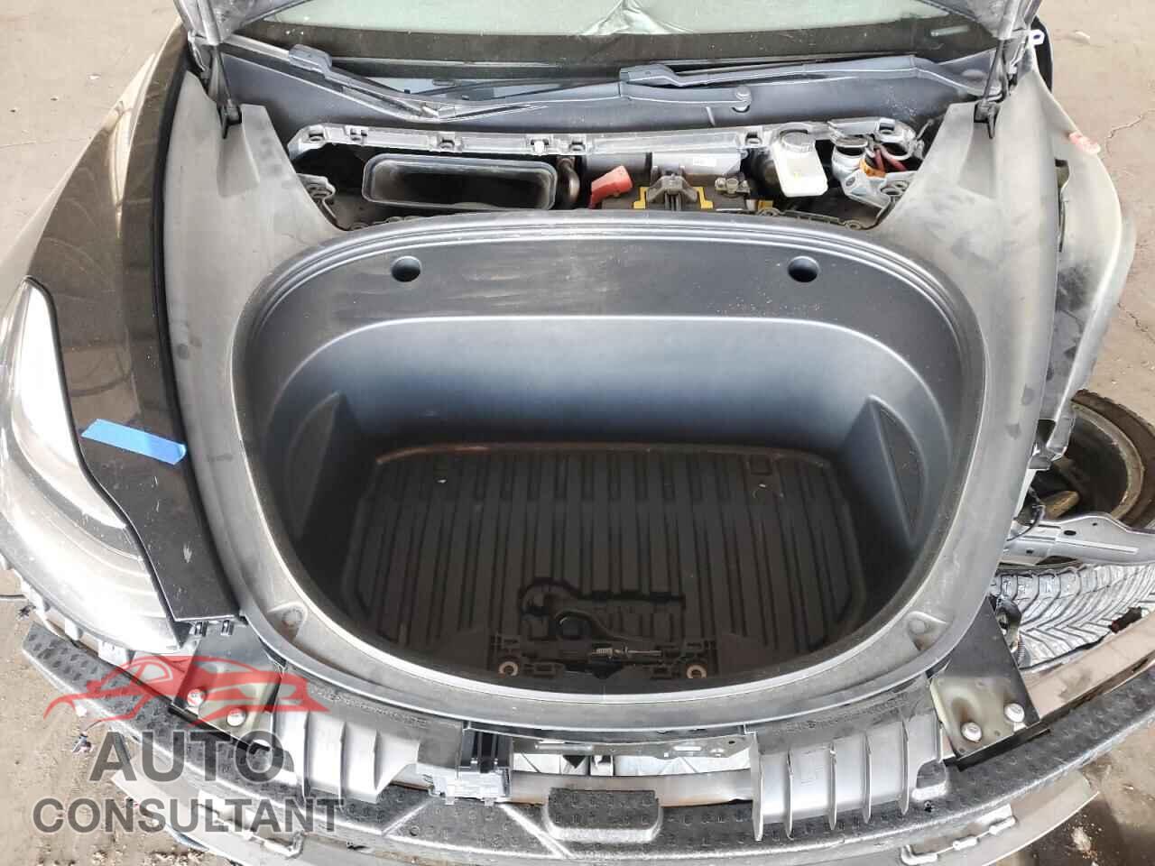 TESLA MODEL 3 2020 - 5YJ3E1EB6LF806977