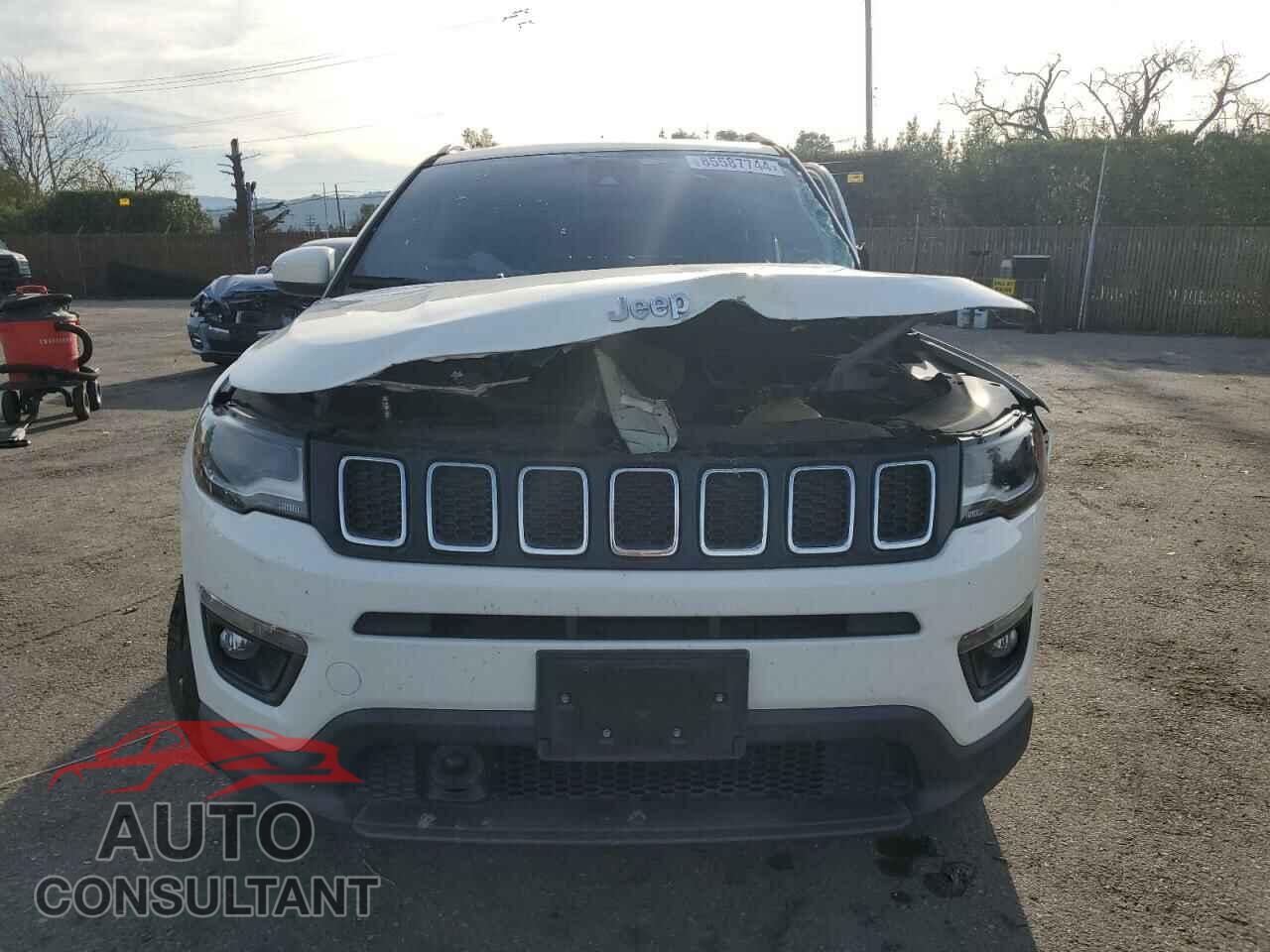 JEEP COMPASS 2018 - 3C4NJCBB7JT124452