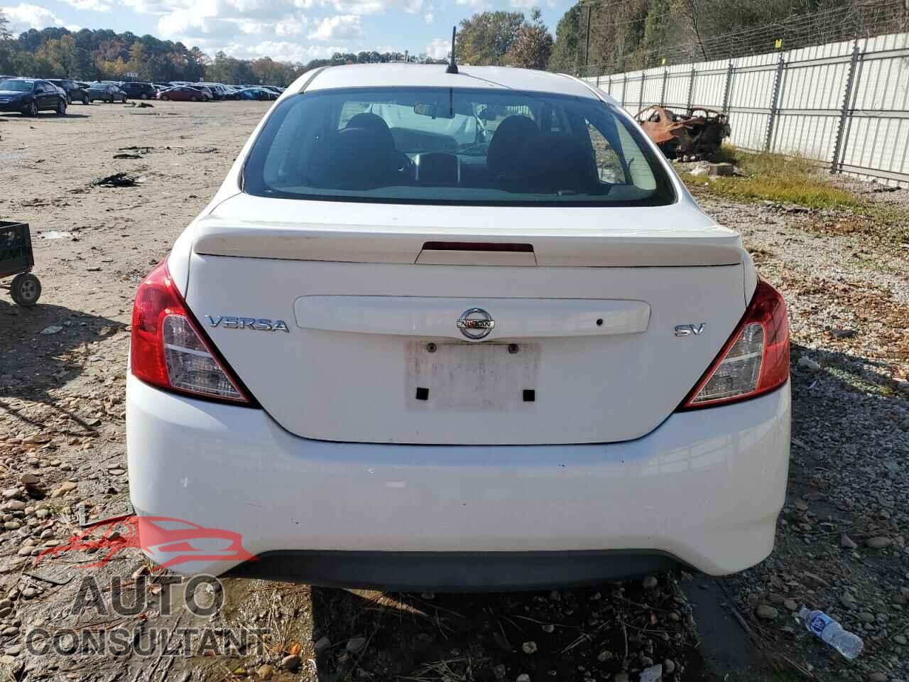 NISSAN VERSA 2017 - 3N1CN7AP2HL874404