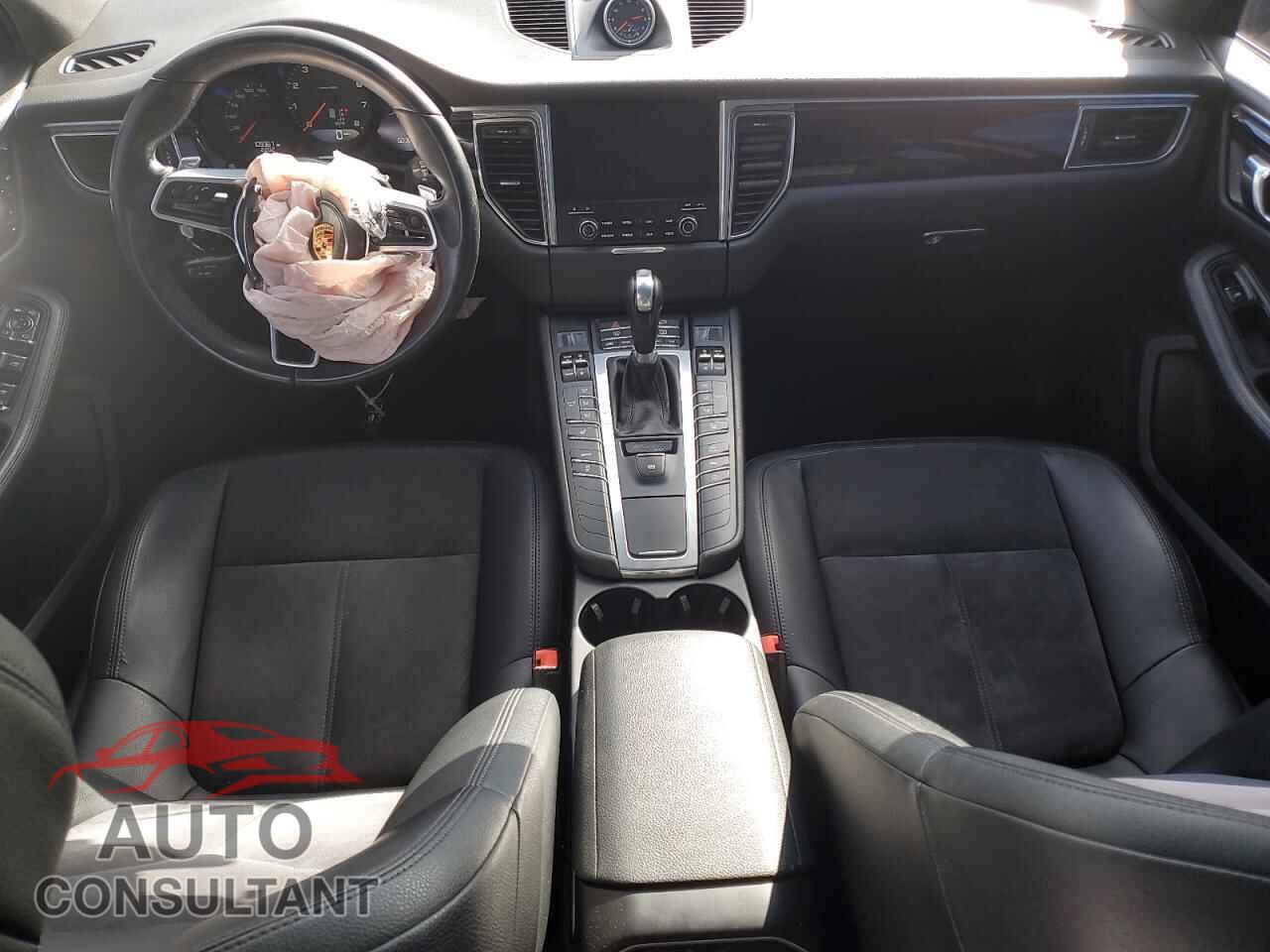 PORSCHE MACAN 2017 - WP1AA2A55HLB02006