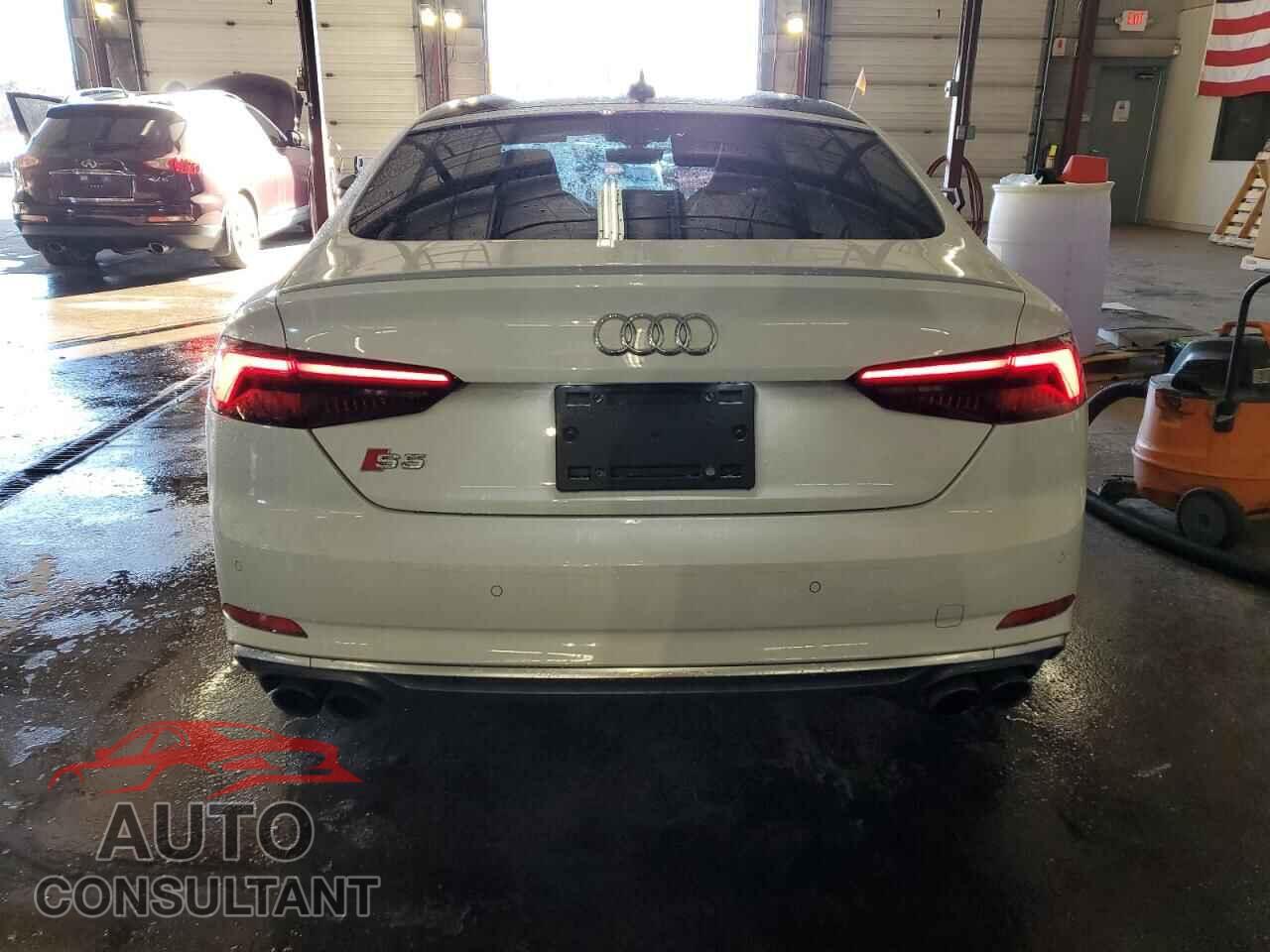 AUDI S5/RS5 2018 - WAUC4CF52JA027585