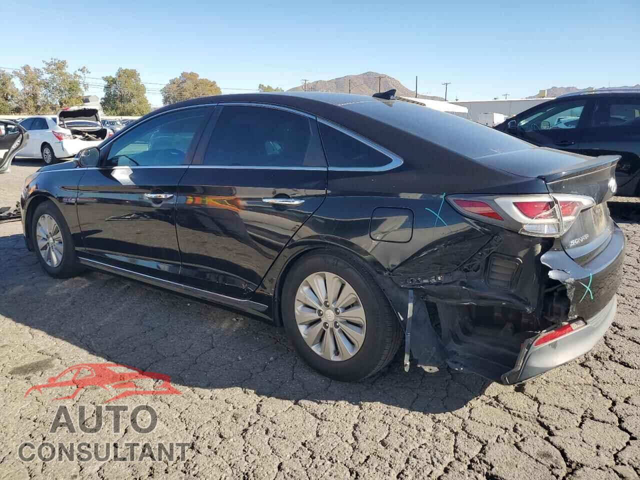 HYUNDAI SONATA 2017 - KMHE24L15HA048056