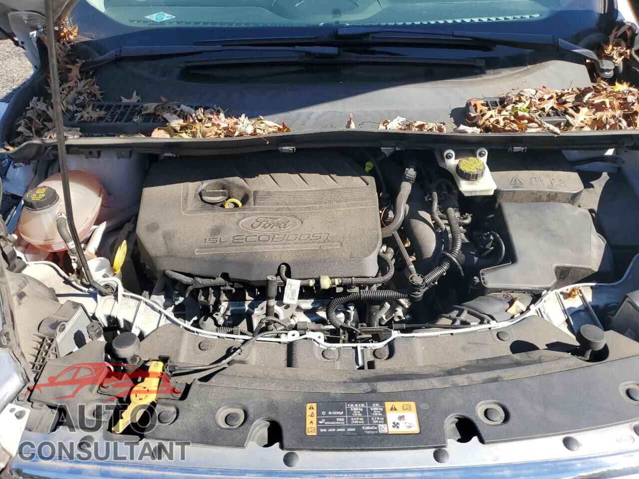 FORD ESCAPE 2017 - 1FMCU9JD9HUC84977