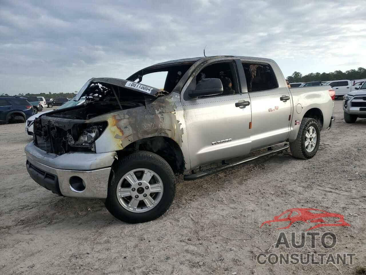 TOYOTA TUNDRA 2011 - 5TFEM5F11BX029234