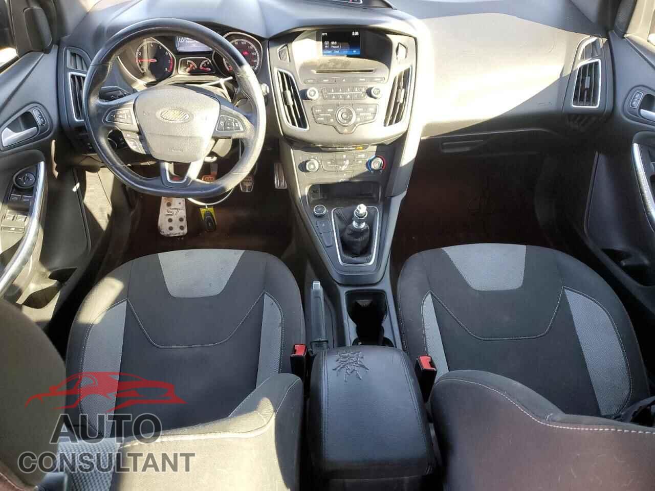 FORD FOCUS 2016 - 1FADP3L90GL406836