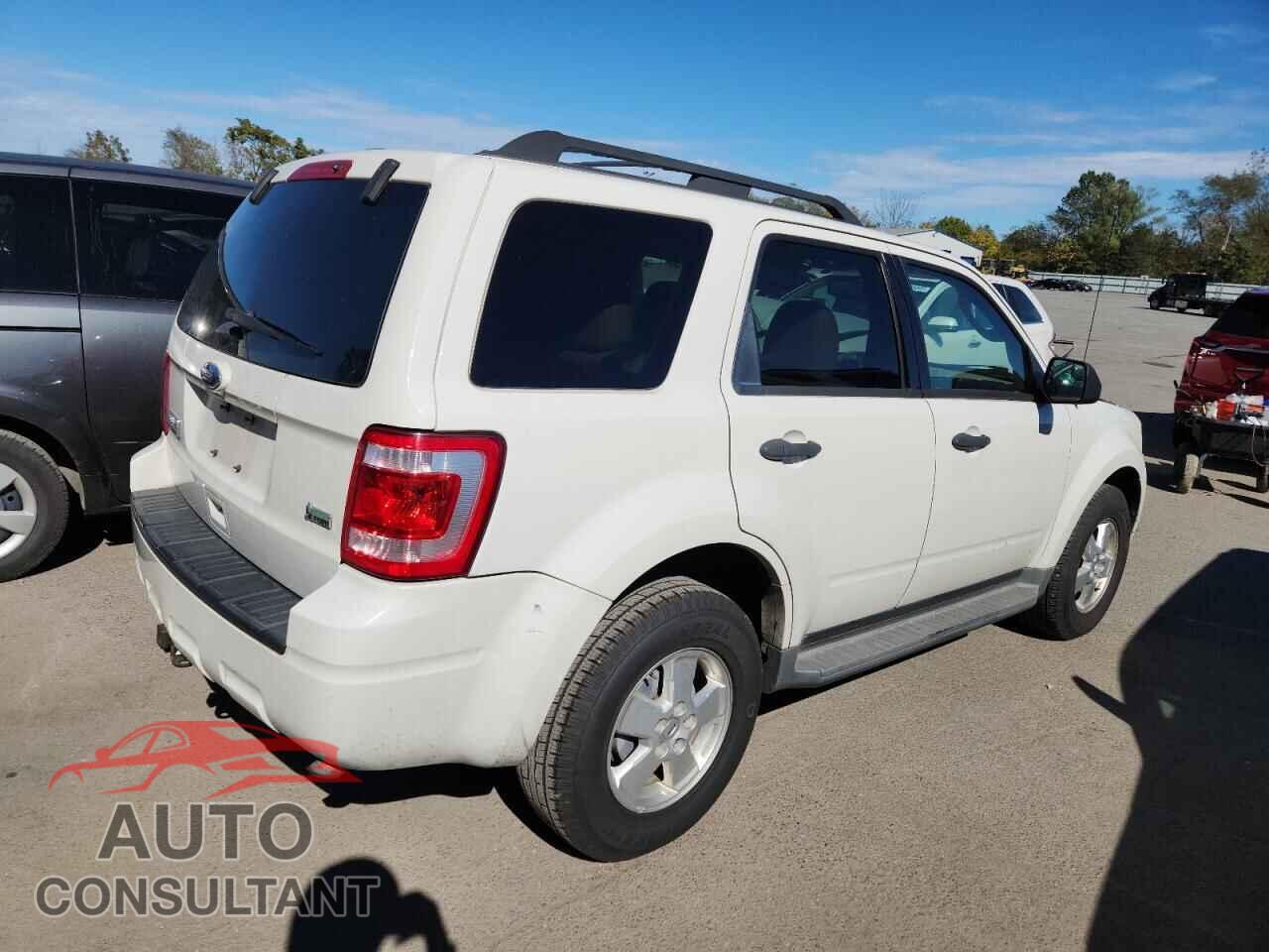 FORD ESCAPE 2011 - 1FMCU0DG4BKA72783