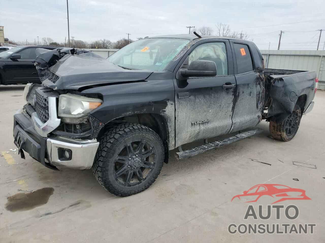 TOYOTA TUNDRA 2018 - 5TFUW5F17JX720286