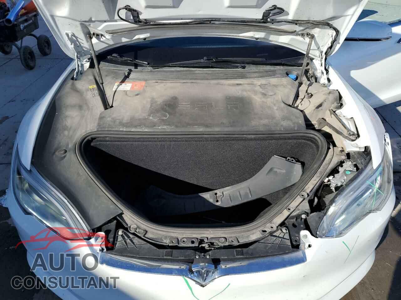 TESLA MODEL S 2018 - 5YJSA1E20JF276283