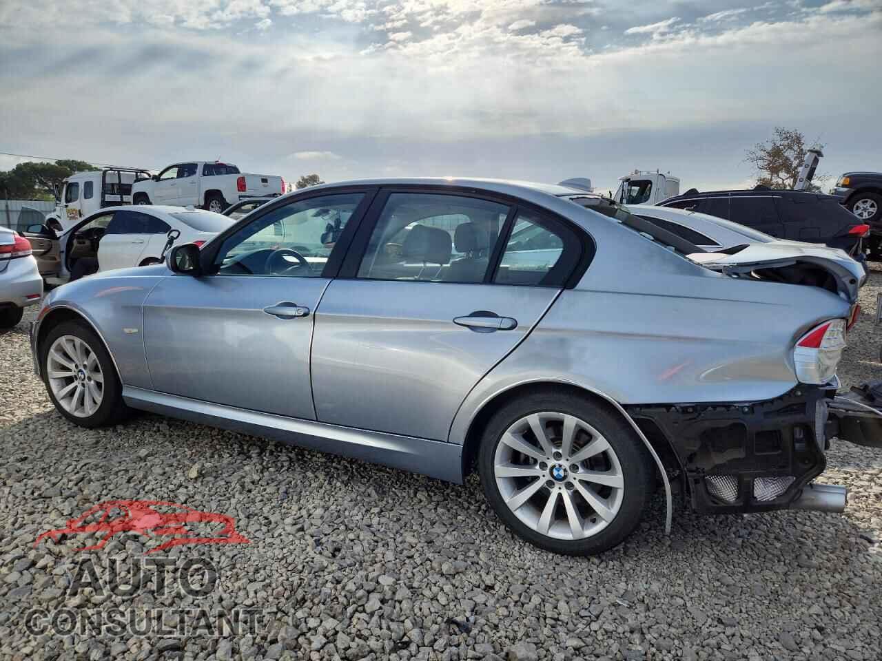 BMW 3 SERIES 2011 - WBAPH7C53BA801586