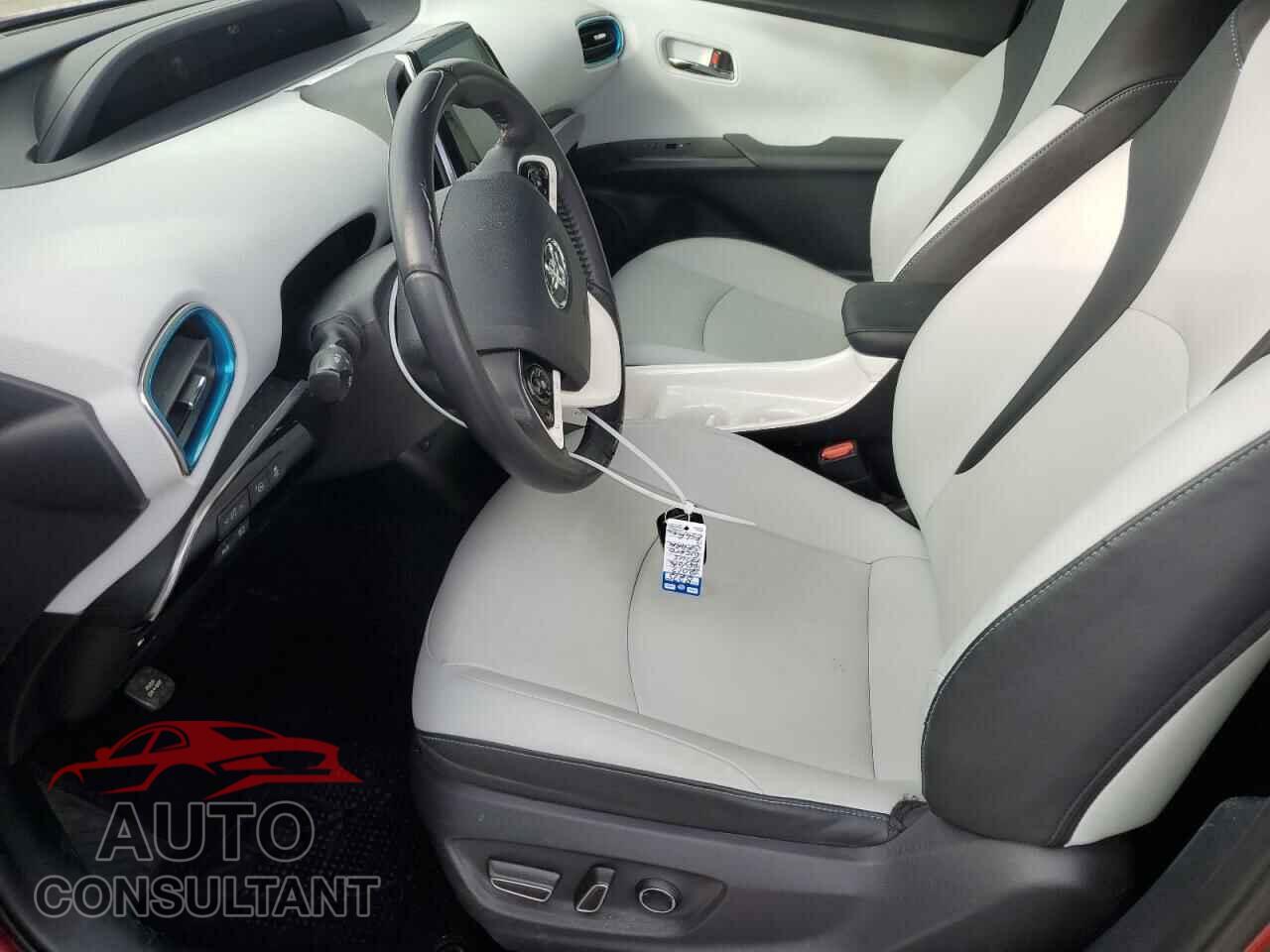TOYOTA PRIUS 2017 - JTDKARFP6H3013215