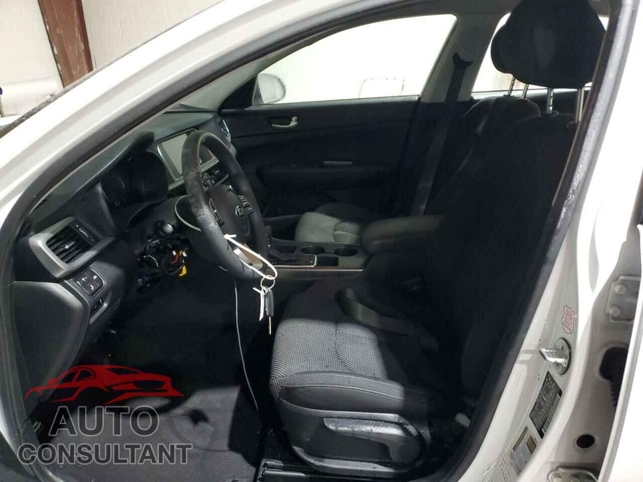 KIA OPTIMA 2019 - 5XXGT4L36KG298929