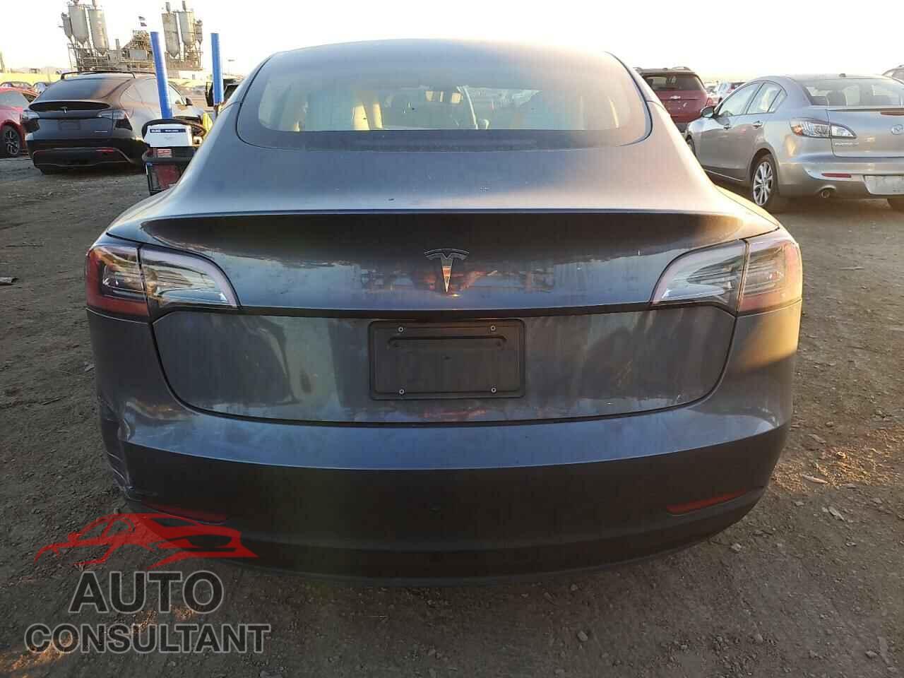 TESLA MODEL 3 2023 - 5YJ3E1EA7PF494780