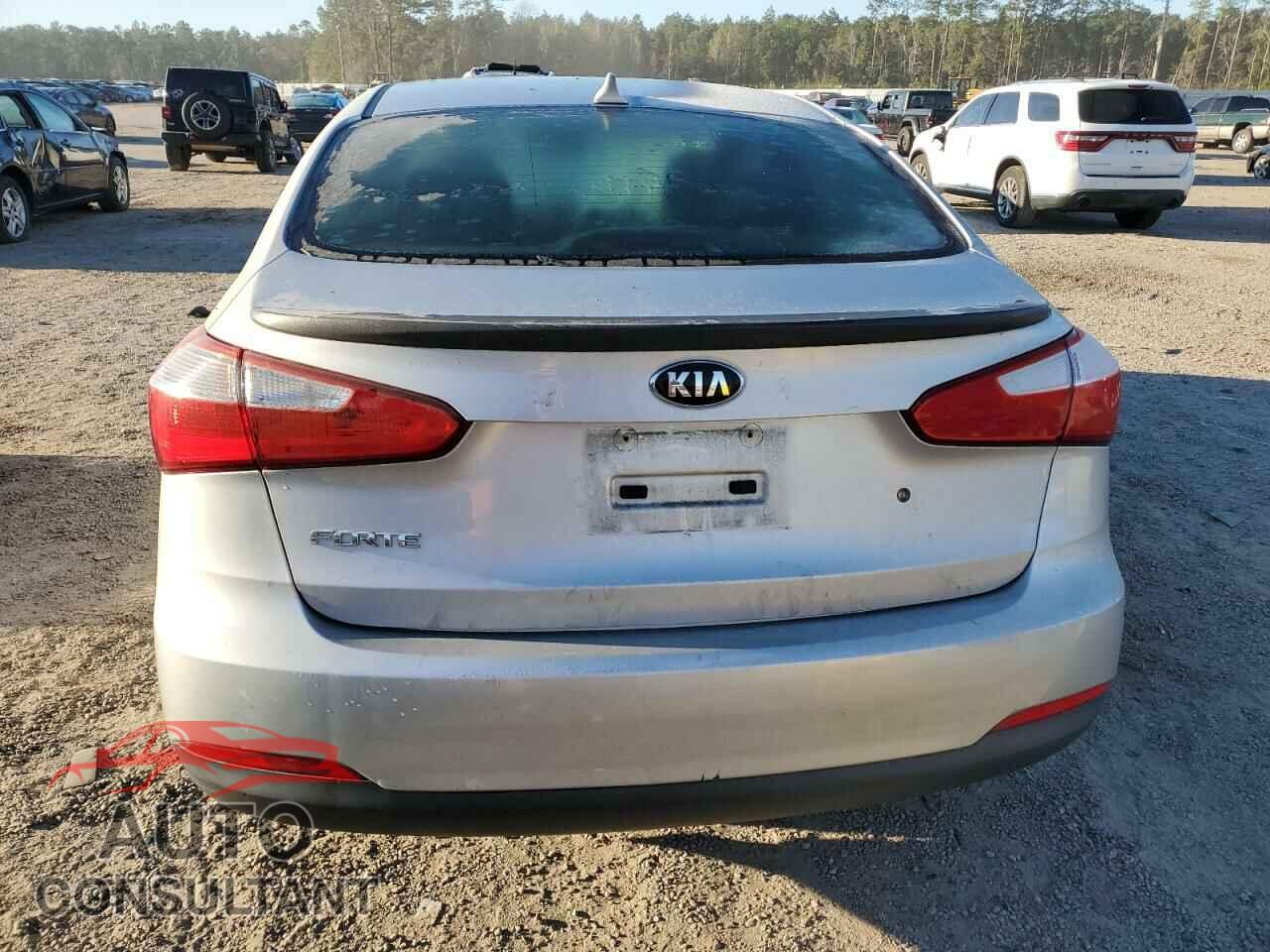 KIA FORTE 2015 - KNAFK4A61F5408143
