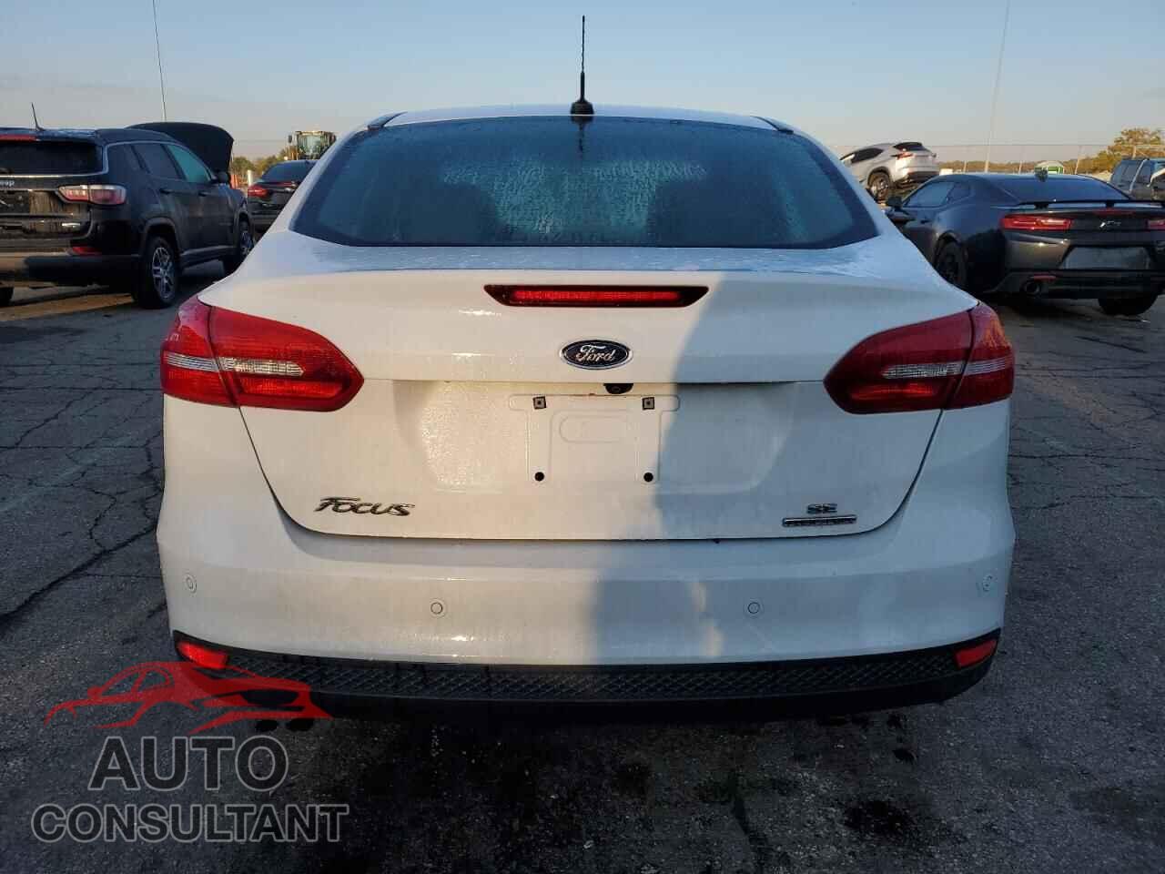 FORD FOCUS 2016 - 1FADP3F26GL386865