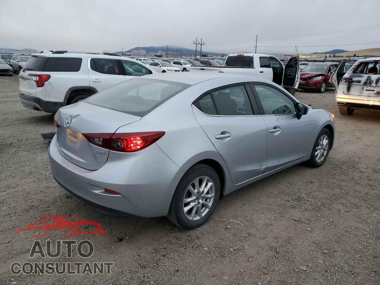 MAZDA 3 2017 - 3MZBN1U7XHM102984