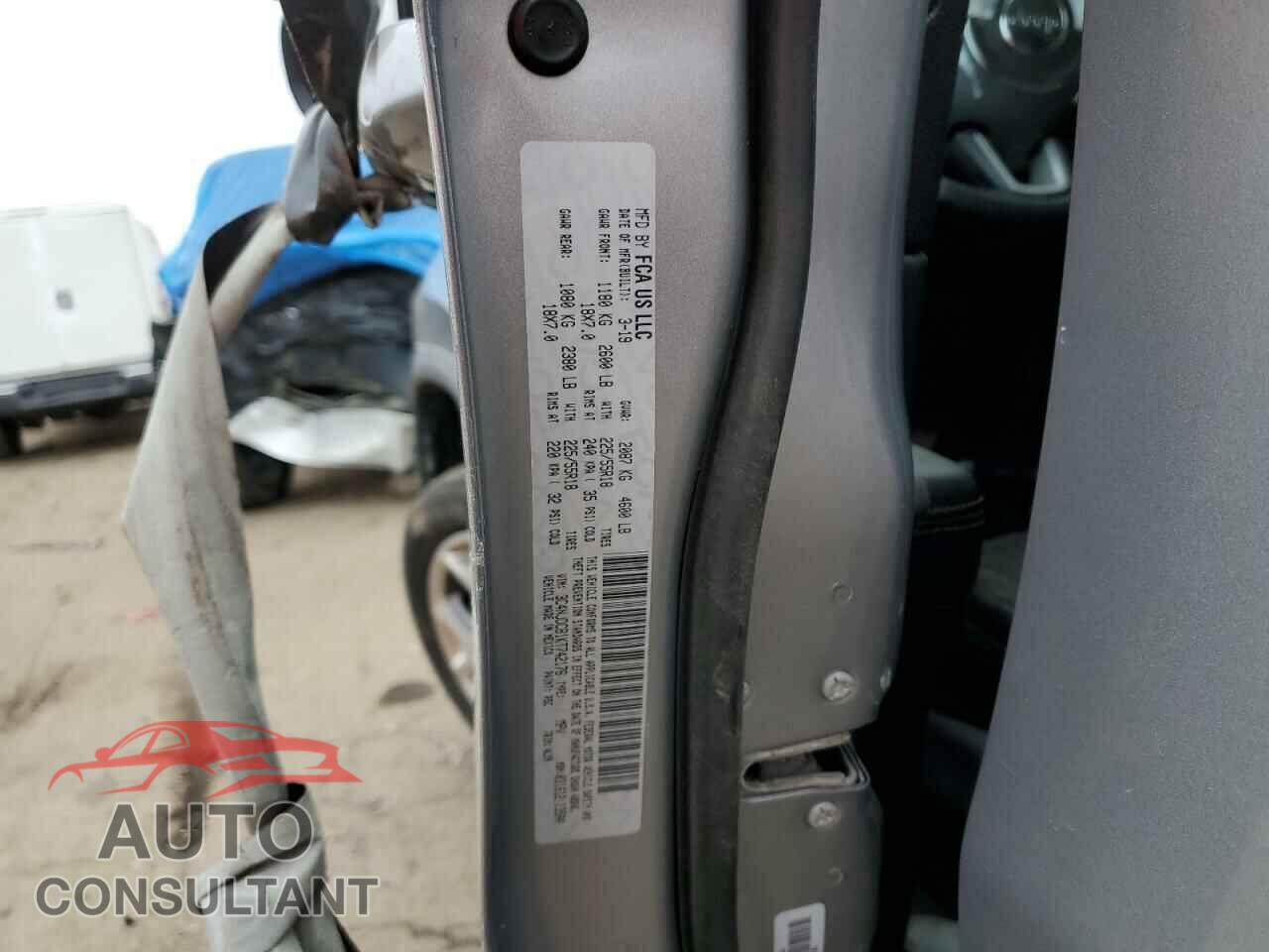 JEEP COMPASS 2019 - 3C4NJDCB1KT742176