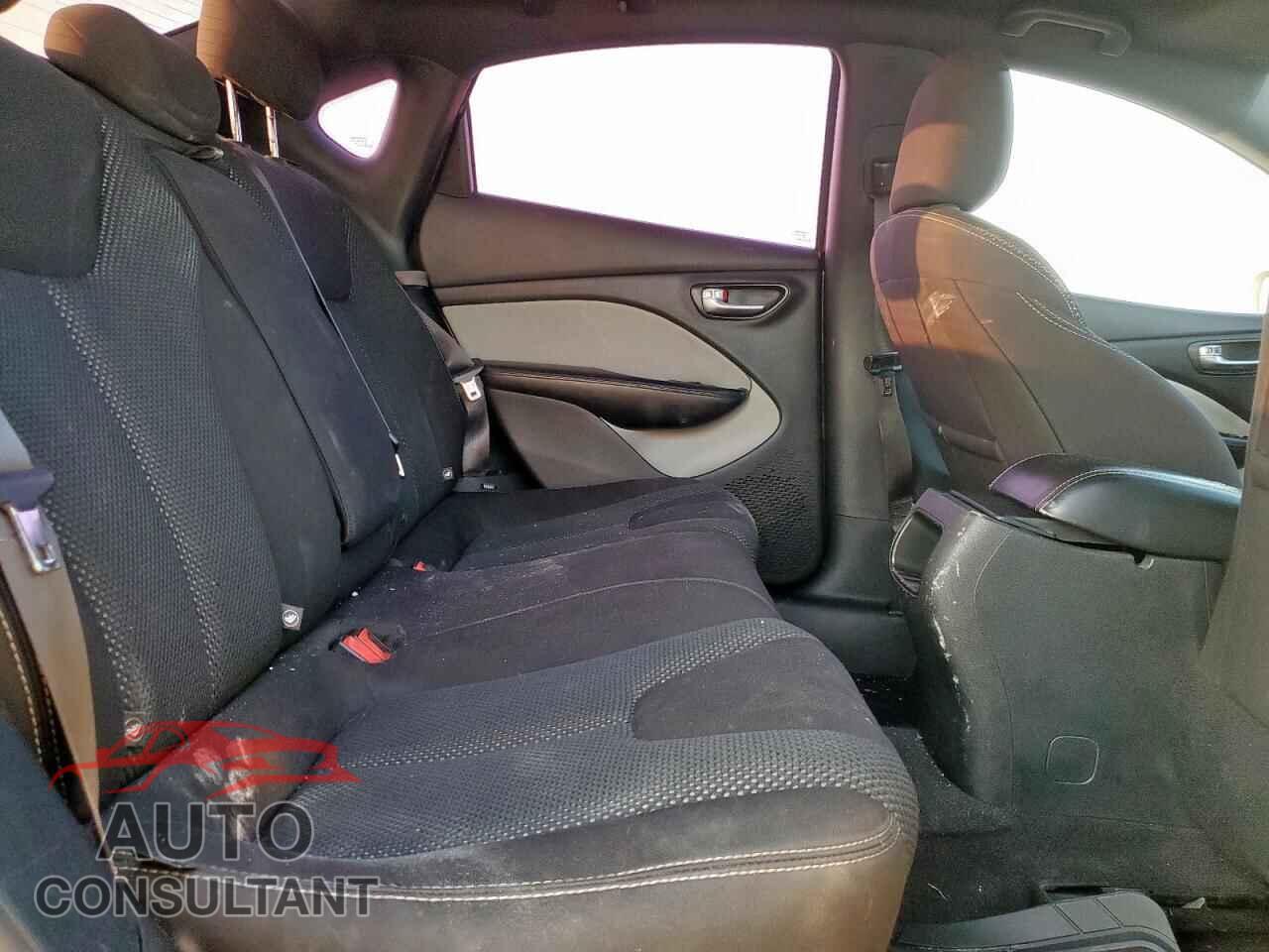 DODGE DART 2015 - 1C3CDFBB2FD200550