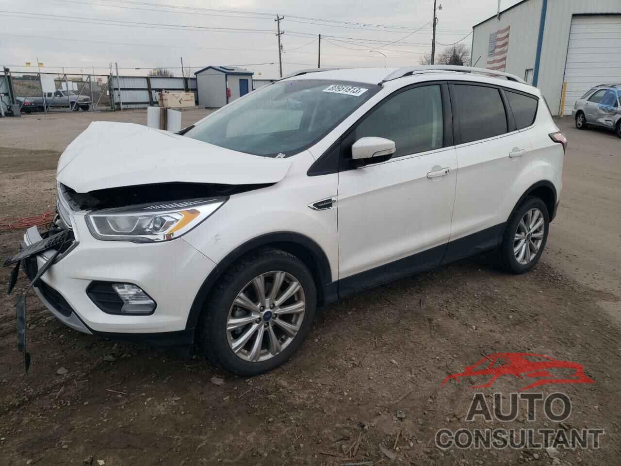 FORD ESCAPE 2017 - 1FMCU9J93HUD85010