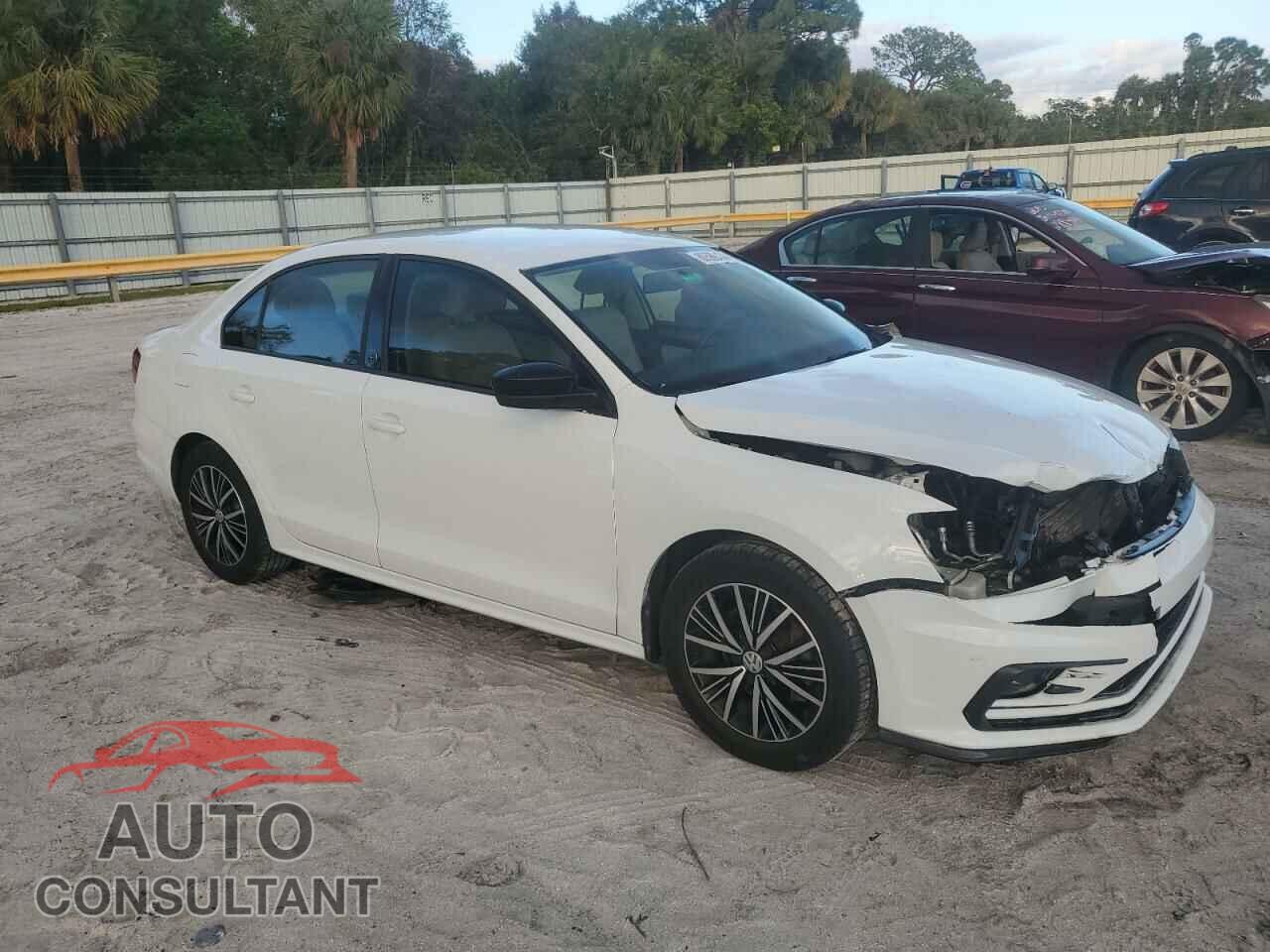 VOLKSWAGEN JETTA 2018 - 3VWDB7AJ2JM237290