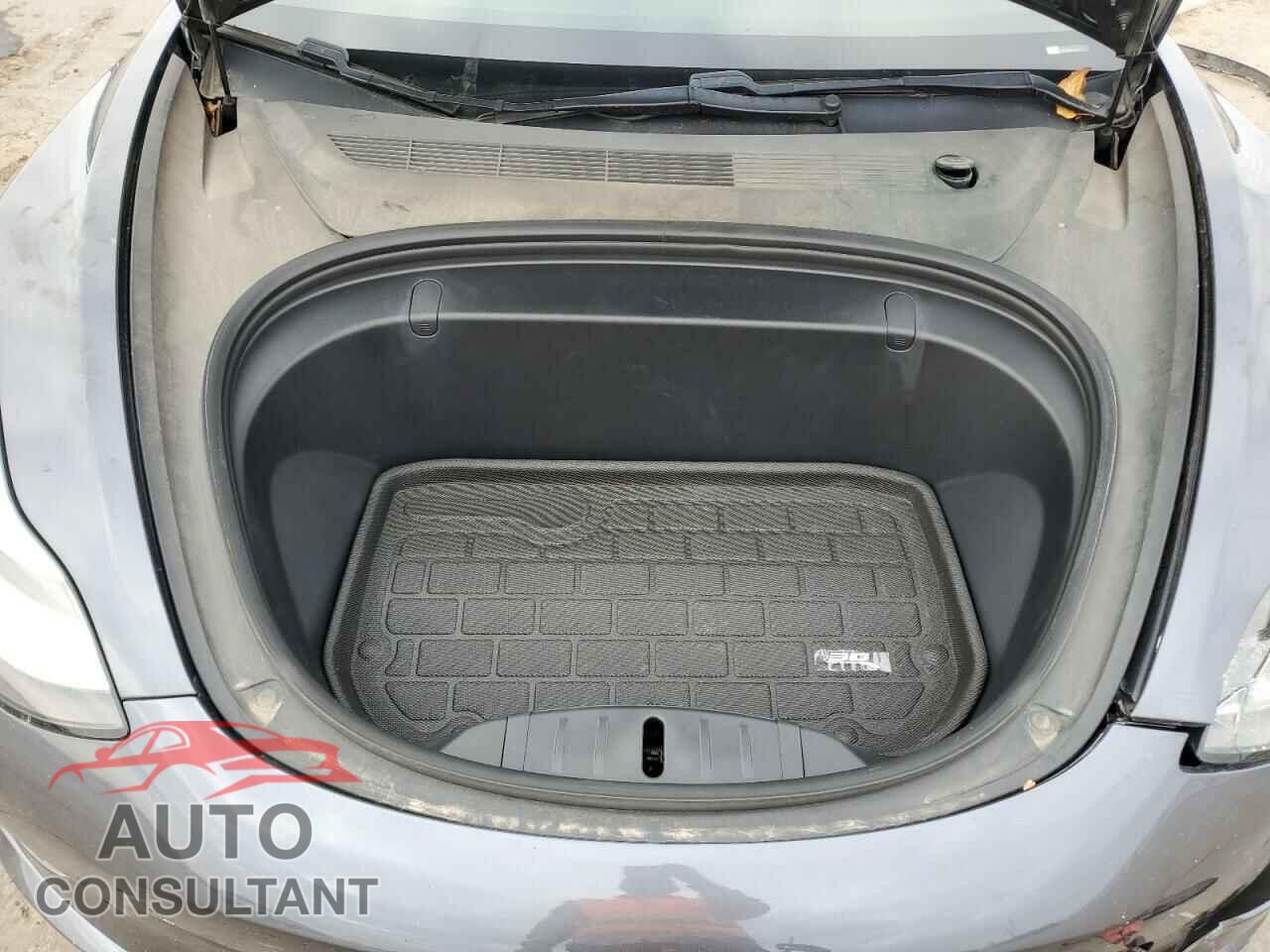 TESLA MODEL 3 2019 - 5YJ3E1EB4KF441911