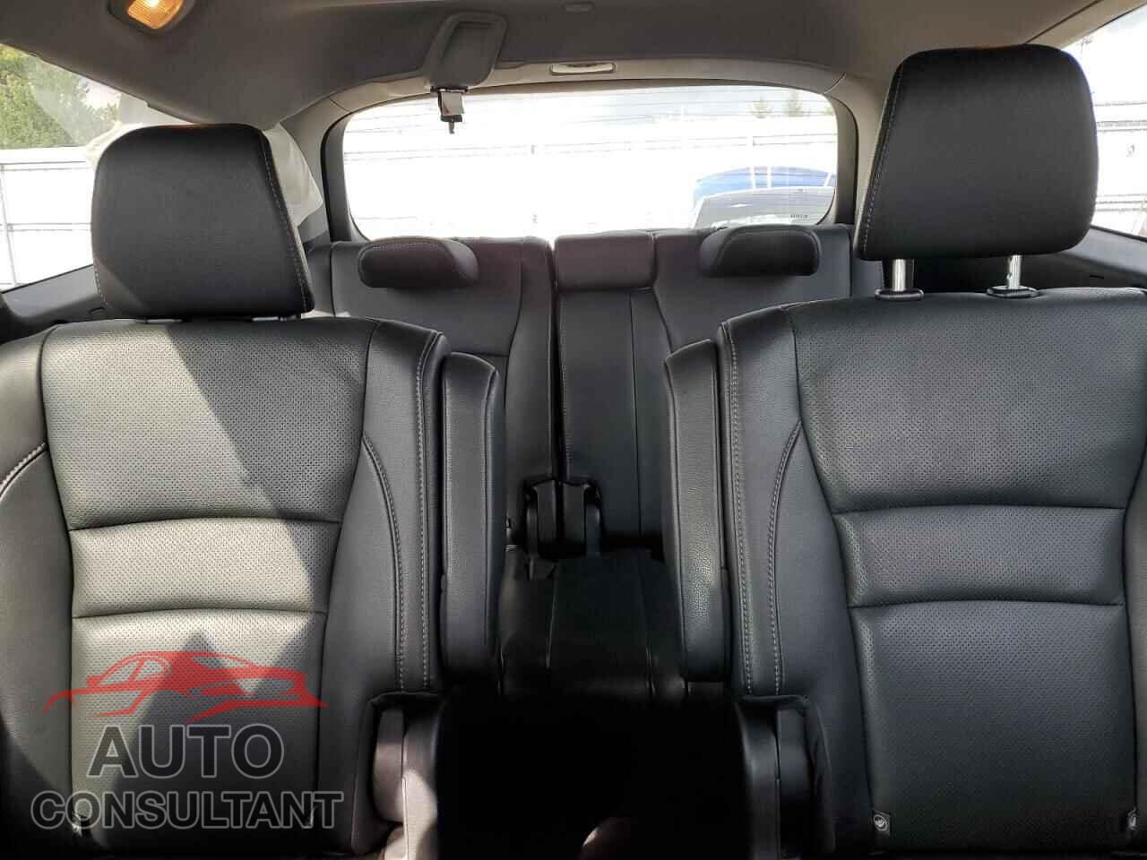 HONDA PILOT 2020 - 5FNYF6H08LB024822