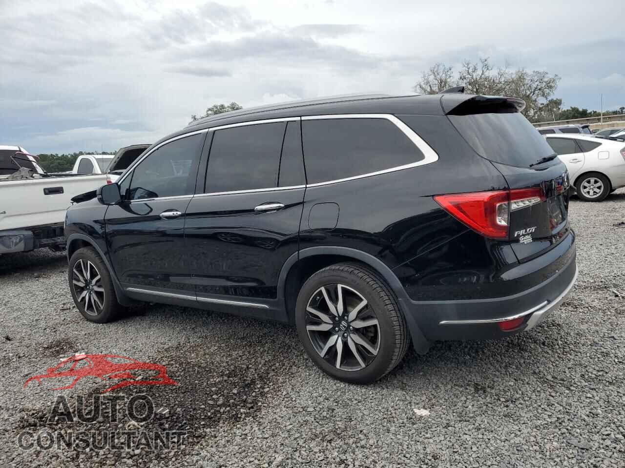 HONDA PILOT 2019 - 5FNYF5H96KB013731