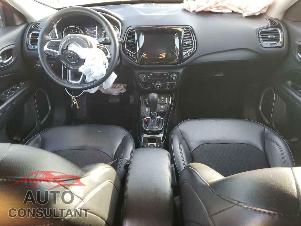 JEEP COMPASS 2020 - 3C4NJDBB1LT120244